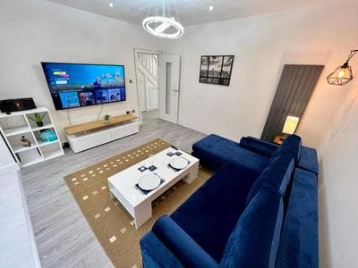 Wembley Stadium Luxury 6 bed sleeps 14