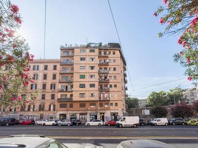 The Best Rent - Bright Apartment near Pigneto