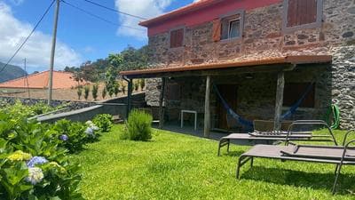 Madeira Bird House - House in the Mountains With Garden
