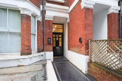 Spacious 1 bedroom flat
