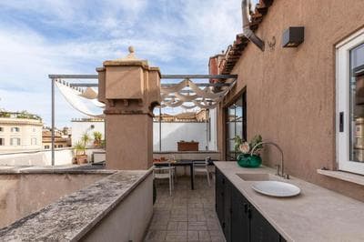 iFlat Navona's Penthouse with Stunning View
