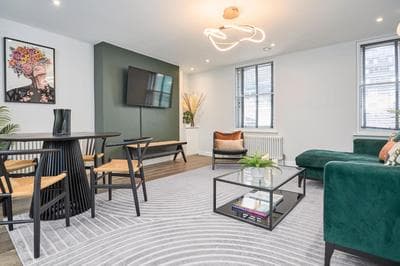 Be London - The Chinatown Residences
