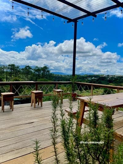 Một Homestay Mang Den