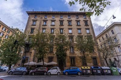Vatican Portrait Suites