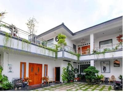 Nexdeco House Homestay Syariah Solo