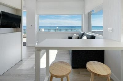 Apartamentos sobre el mar Zarautz by Egona