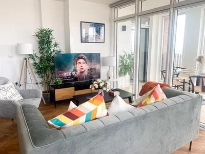 Luxurious two-bedroom flat with scenic views