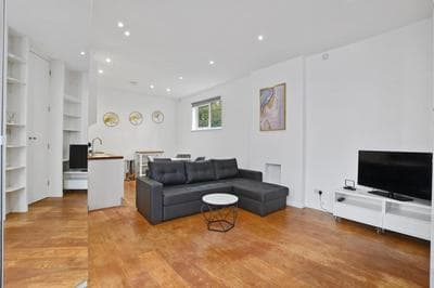 Cozy flat near Kensington Palace