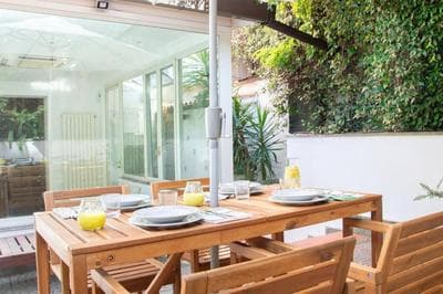 Oasi di relax: appartamento con giardino a Roma