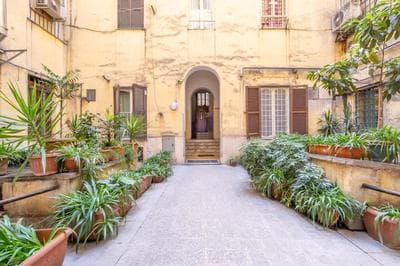 HT SUNNY1 bedroom Apartment by the Vatican