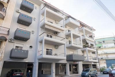 THE WHOLE PACKET B1 center with parking