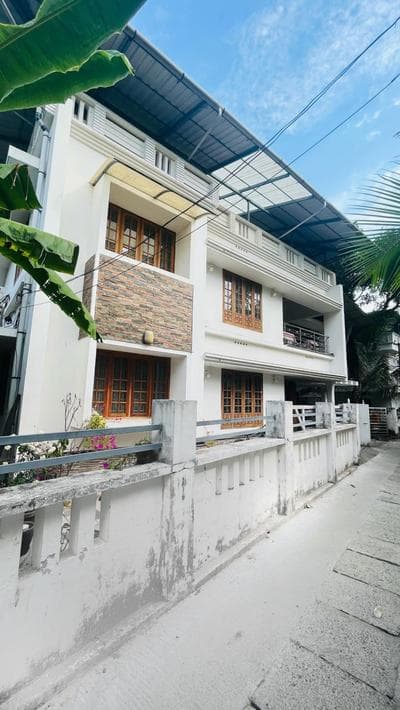 Joby homestay Kadamakudy
