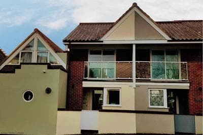 9 Canada Road