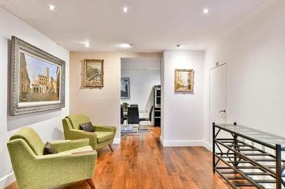 Charming 3BR mews house