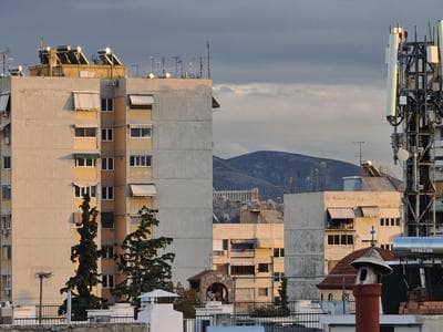 Sunny Home Private Jacuzzi Hydromassage, Fireplace, Acropolis & Lycabettus View, Underground Parking, 300m Metro Peristeri