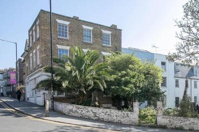Palm Heights - top floor luxury flat