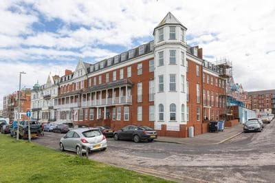 Waves@Walpole - 2 Bed Flat with Amazing Sea Views