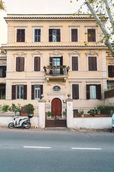 Vaticano/Trastevere Floreal Suite