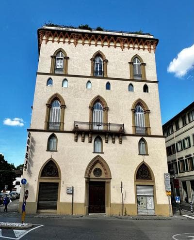 Elegance in the center of Florence: Palazzo Villa
