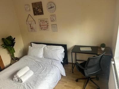 Spacious bright double room