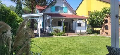 Zamardi private villa with own pool and huge garden, 150m to longest free beach at Balaton