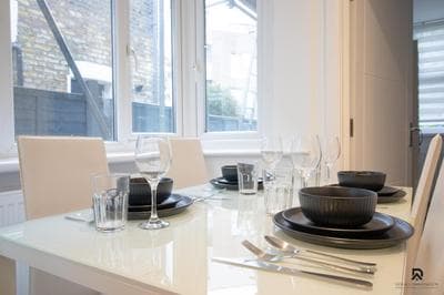 Newly Launched Two Bedroom Apartment By Den Accommodation Short Lets & Serviced Accommodation With Garden