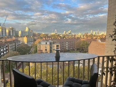 New Central 1BR wStunning View, 5 min Vauxhall St