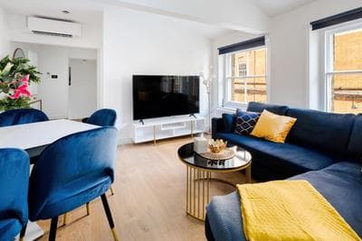 Modern 3 Bedroom and 2 Bathroom Apartment