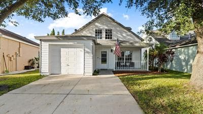 Brandon Central Location 4BR Lake Oasis