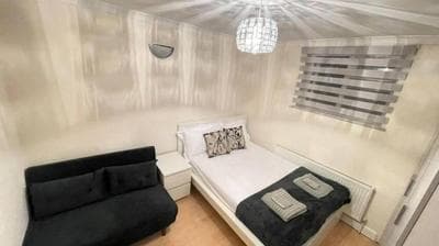 Entire 3 BR Home - Minutes to Emirates Stadium!