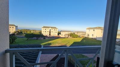 3 Bedroom Beach House with Ocean Views Across the Road from the Beach