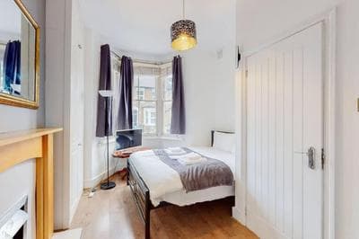 Stunning 2BDR with beautiful garden