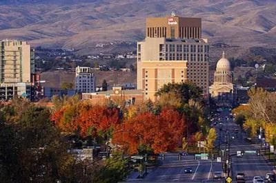 Retro Oasis • Ms. Pac-Man • 2BR • Parking • Boise