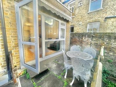 Charming 1-Bed Apartment in London