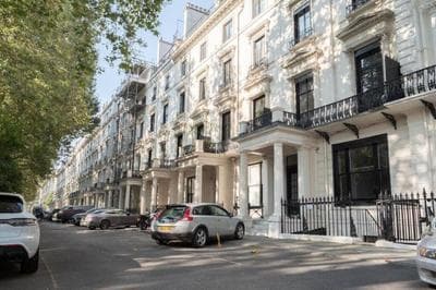 Super Spacious 3 Bedroom and 3 Bathroom Apartment