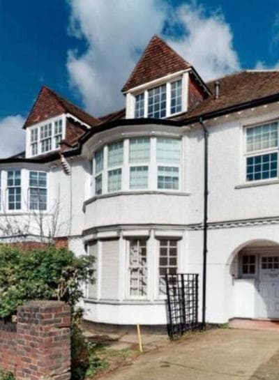 Spacious & Charming garden flat -Zone 2- Great for Central London access