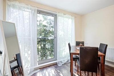 Bright & Immense 2 BDR Flat near Excel Center