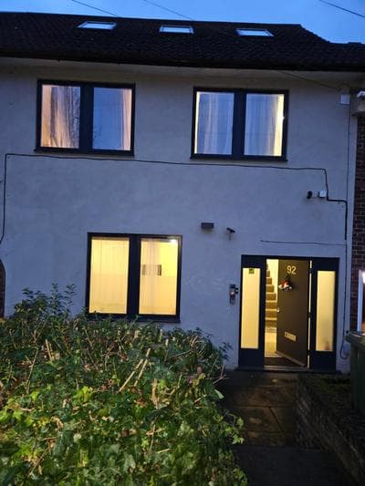 1 Bed Flat - Sleeps 2 - Pets - Garden - Parking