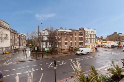 Flat 1 - 2 Bedrooms and Private Terrace