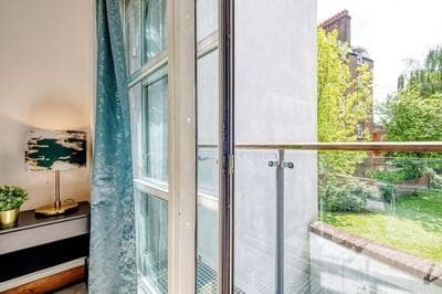 2 BR Flat Edgware Road