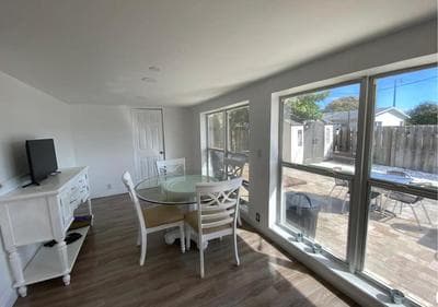 Cresthaven Guest House