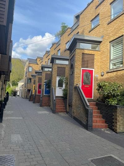 Apartment in Greenwich Near The 02 With A Balcony and View
