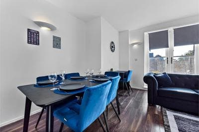 Charming and Modern 2 BR Flat