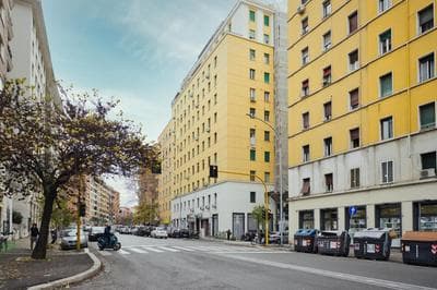 Yellow Stripes Apartment - San Giovanni by RHR
