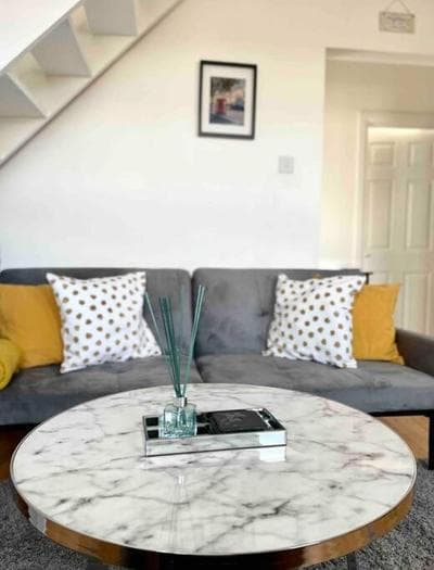 2 BDR Flat With Canal View