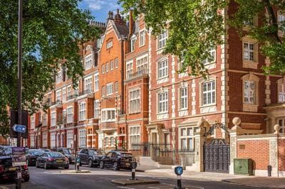 Park Apartments near Portobello Road