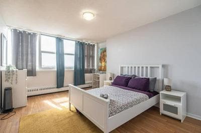 Spacious Downtown Apt #9A, Amazing View
