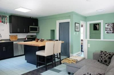 Comfy Apt, Top Floor, Excellent Kitchen