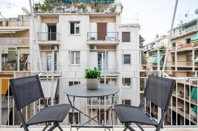 Alex 2 Bedroom Apartment in Athens