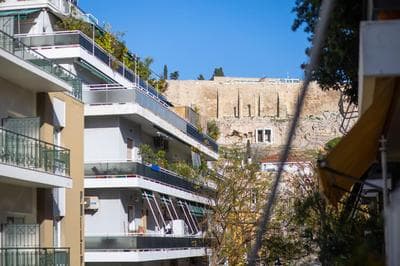 Spacious apartment with partial Acropolis view